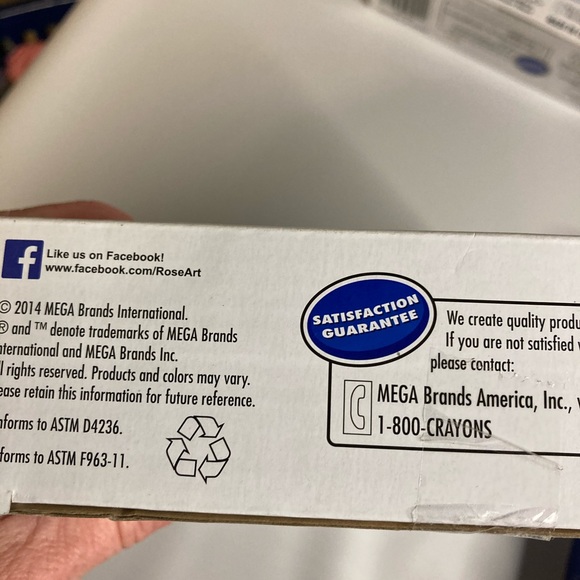 Graphic Skinz Studio Design Studio Lot 4 - Picture 5 of 5